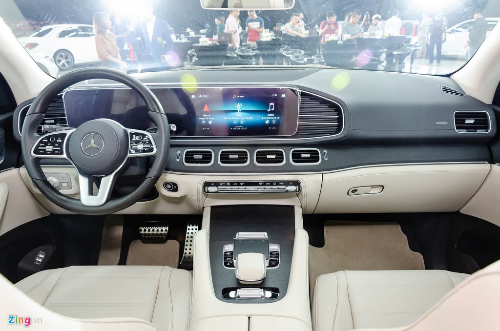 Mercedes GLS 450 4MATIC 2020 nhập Mỹ về Việt Nam, giá 4,9 tỷ Có Gì Hơn BMW X7 40i cua thaco nhập về 7,5 tỷ, Kích thước của 2 xe hơn kém nhau như thế nào, option chiêc nào nhiều hơn, xe nào sang hơn