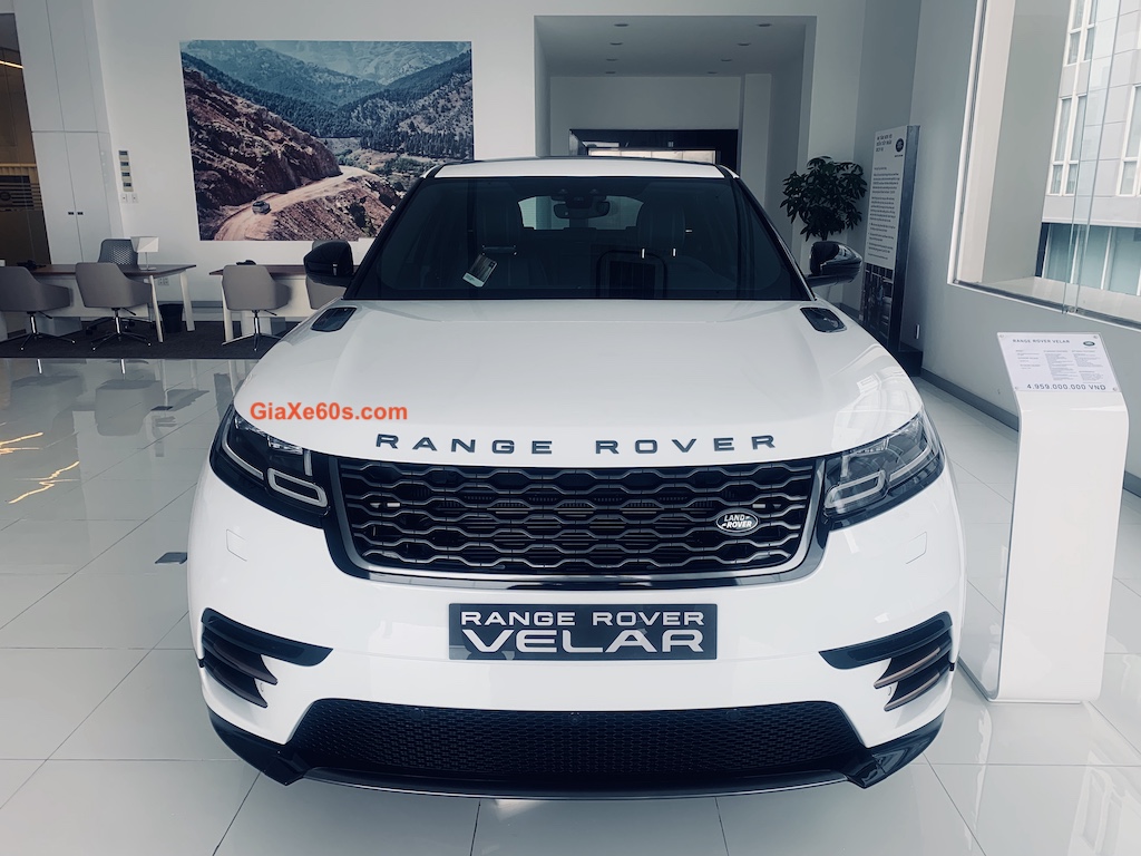 Mẫu Xe 5 Chỗ Range Rover Velar Có Giá Từ 4 Tỷ 099 Triệu S đến 5 tỷ 499 triệu phiên bản R-Dynamic SE. SUV Velar 2.0 Màu Trắng Đời 2019 Model 2020
