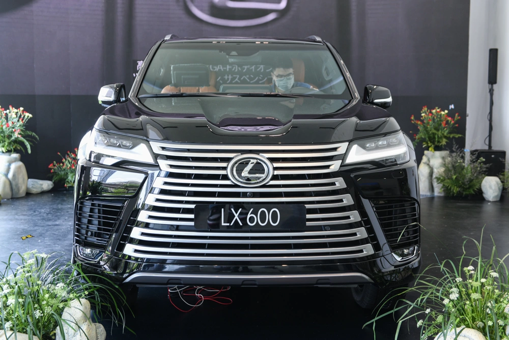Chi tiết Lexus LX 600 phiên bản cao cấp 4 chỗ (ghế) nhất tại Việt Nam