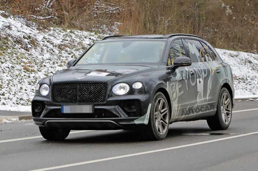 Bentley Bentayga SUV Phiên Bản LWB đối thủ range rover
