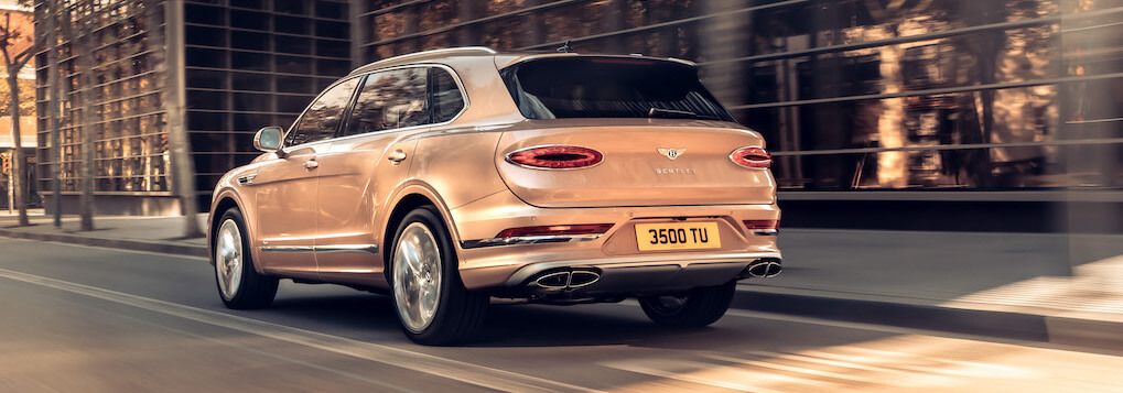 ngoại thất xe bentayga 2023 lwb