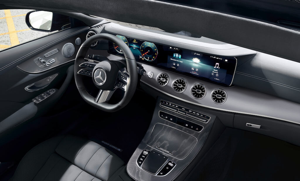 Nội thất Mercedes E-Class Night Edition.