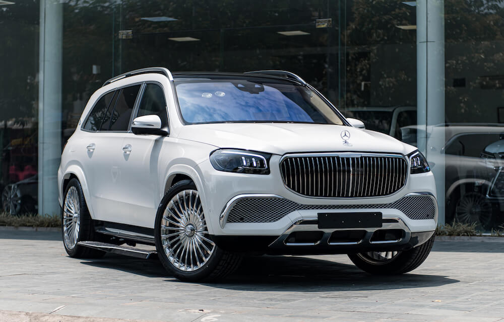 Bán GLC 300 AMG 4Matic xe gầm cao với gói độ thể thao cực ngầu