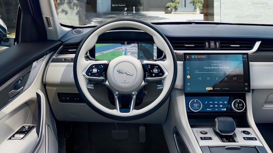 Jaguar F-PACE nhiều sự lựa chọn và công nghệ hơn bao giờ hết