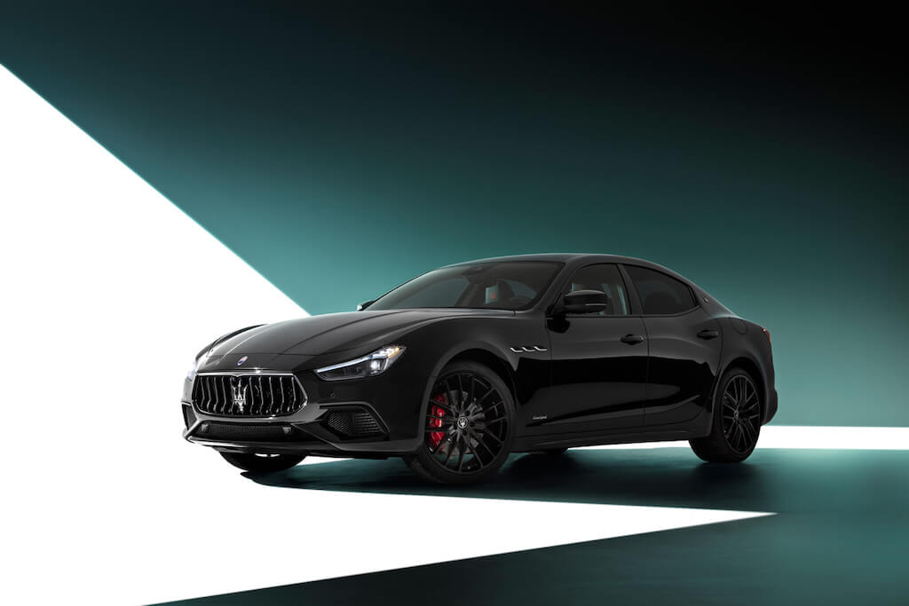 Phim Xe Maserati Ghibli Sedan 4 Chỗ Màu Đen Cao Cấp Phim Xe Maserati Ghibli Sedan 4 Chỗ Màu Đen Cao Cấp