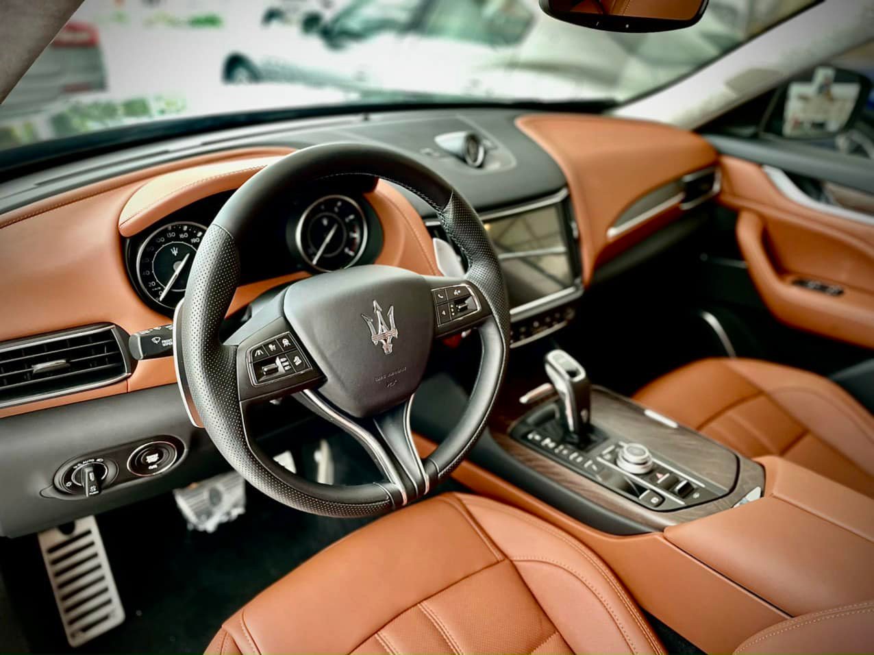 Maserati Levante nội thất nâu Maserati Levante nội thất nâu