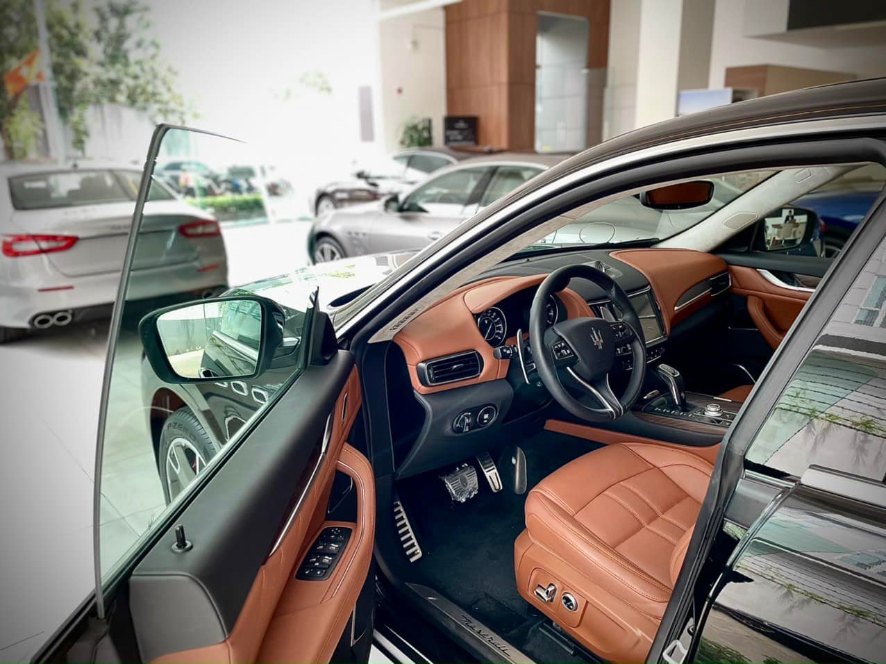 Maserati Levante nội thất nâu Maserati Levante nội thất nâu