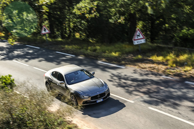 Xe Maserati Mẫu Sedan nhập khẩu nguyên chiếc từ nước nào Xe Maserati Mẫu Sedan nhập khẩu nguyên chiếc từ nước nào