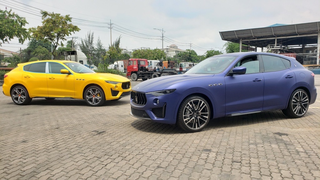 Nam doanh nhân Minh Nhựa đang sở hữu Levante Trofeo bản giới hạn màu xanh, Ông chủ cafe Trung Nguyên tậu Levante Trofeo giới hạn màu vàng.