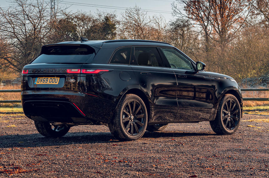 500 Xe Range Rover Velar gains R-Dynamic Black Limited Edition Màu Đen Hoàn Toàn Được Sản Xuất, Land Rover will release 500 Black Edition cars, which have dark gloss and interior enhancements, The limited-edition variant, of which only 500 will be produced, is base