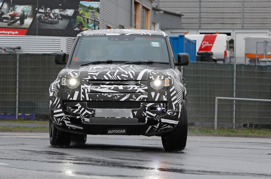 Land Rover Defender bản 130 mới 2022 động cơ V8 ra mắt giá bao nhiêu