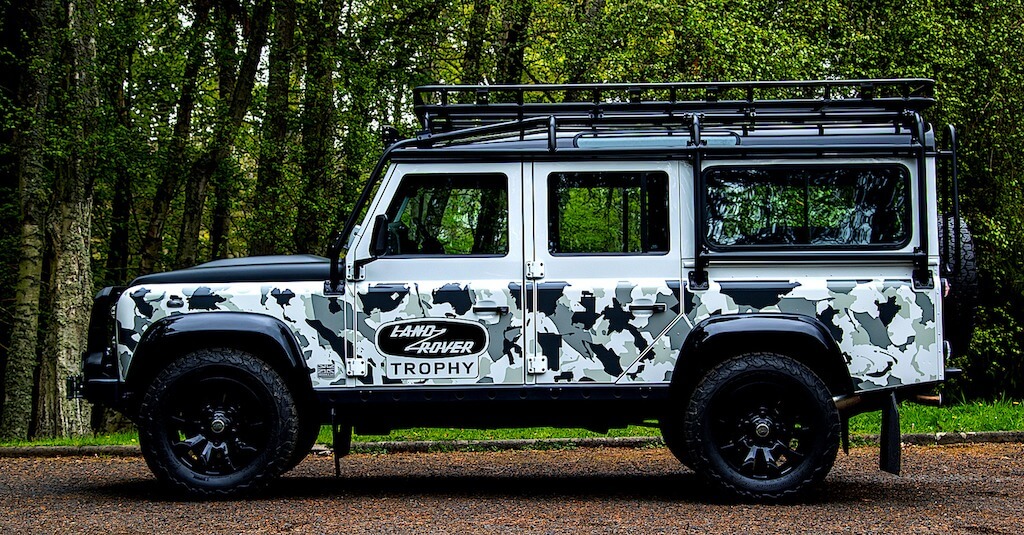 Xe Land Rover Defender Trophy V8 Phien Ban Gioi Han
