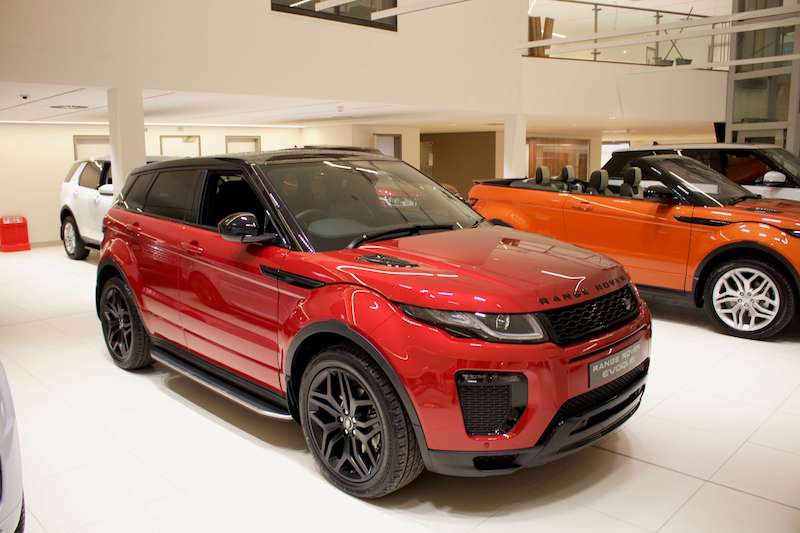 Showroom Land Rover Jaguar Đường Nguyễn Lương Bằng Quận 7 Địa Chỉ Showroom Land Rover Jaguar SR mới tại Paragon, số 3 Đường Nguyễn Lương Bằng, Phú Mỹ Hưng, Quận 7, TP HCM có trưng bày  đầy đủ các mẫu xe 5 và 7 chỗ của thương hiêu nhập anh quốc
