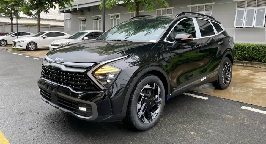 Kia Sportage Hoàn Toàn Mới  đầu xe 5 chỗ 2023