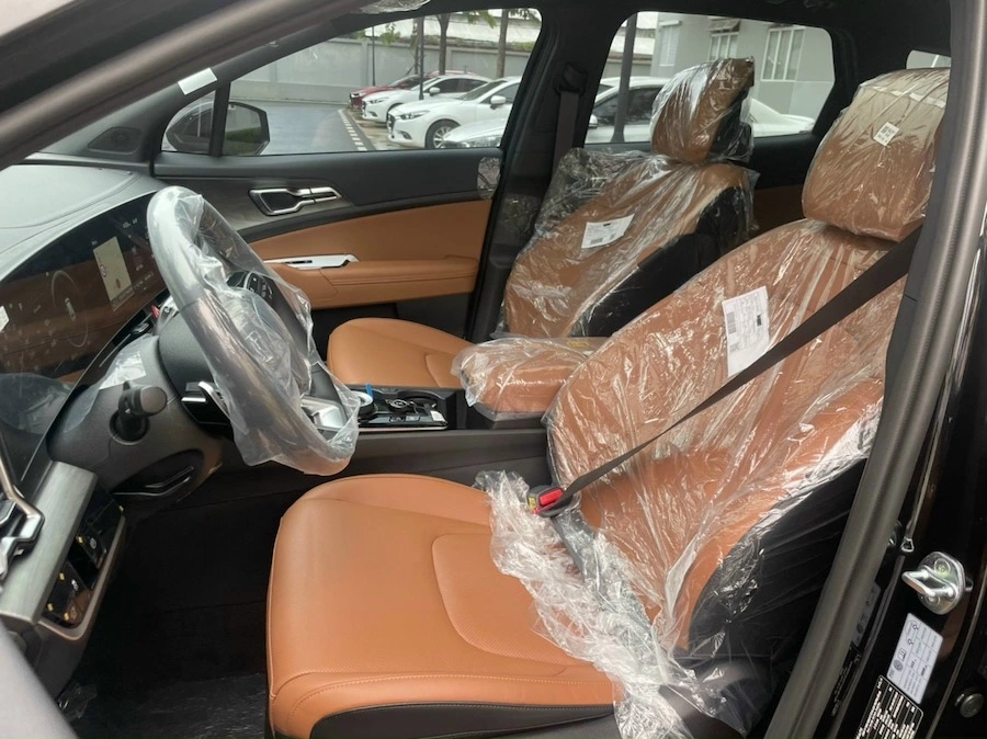 Kia Sportage Hoàn Toàn Mới  ghế lái