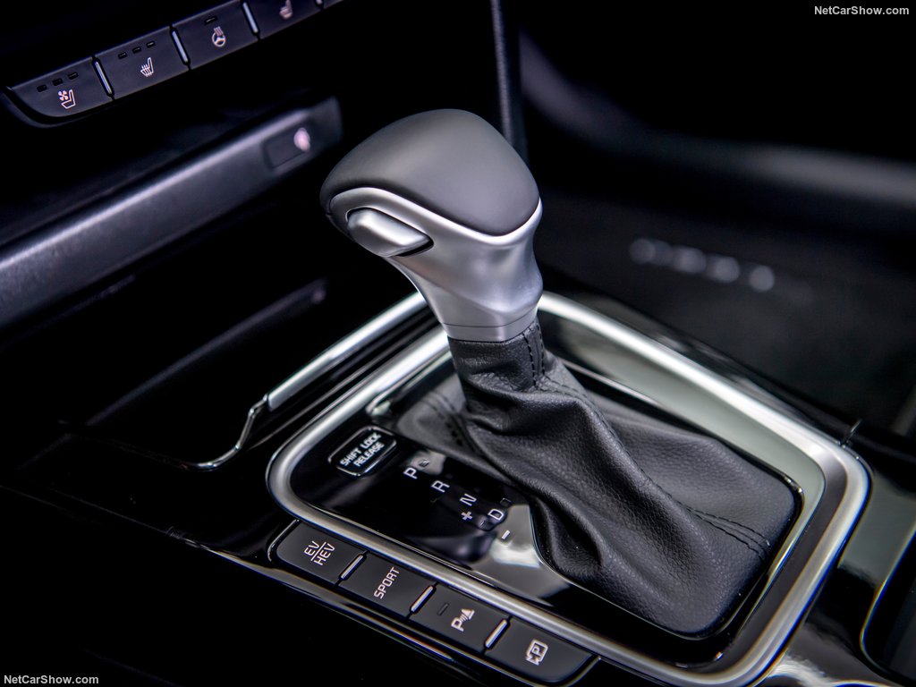 mẫu xe hàn quốc Kia XCeed 2023 mẫu xe hàn quốc Kia XCeed 2023 cần số