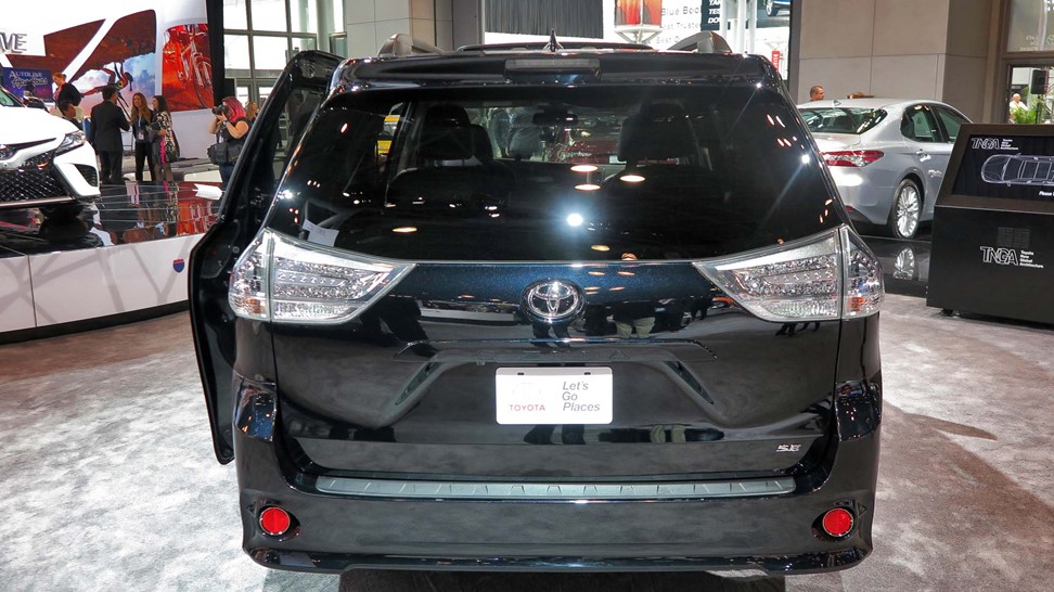 THÔNG SỐ KỸ THUẬT GIÁ BÁN XE TOYOTA SIENNA 3.5 LIMITTED NHẬP MỸ ĐỜI MỚI 2017 VÀ 2018